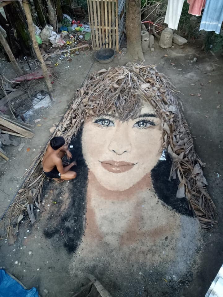 Potret Lukisan Dari Bahan Seadanya Ini Kerennya Luar Biasa